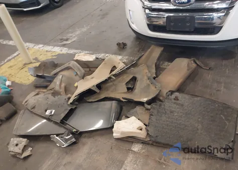 2021 Toyota Rav4 Xle z USA, uszkodzony, nr VIN 2T3W1RFV1MW151560